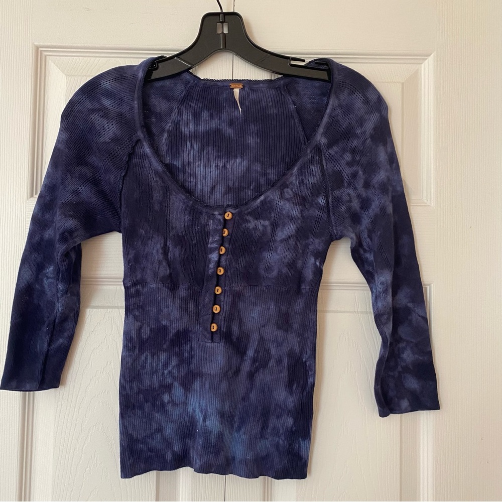 FREE PEOPLE LONG SLEEVE TOP